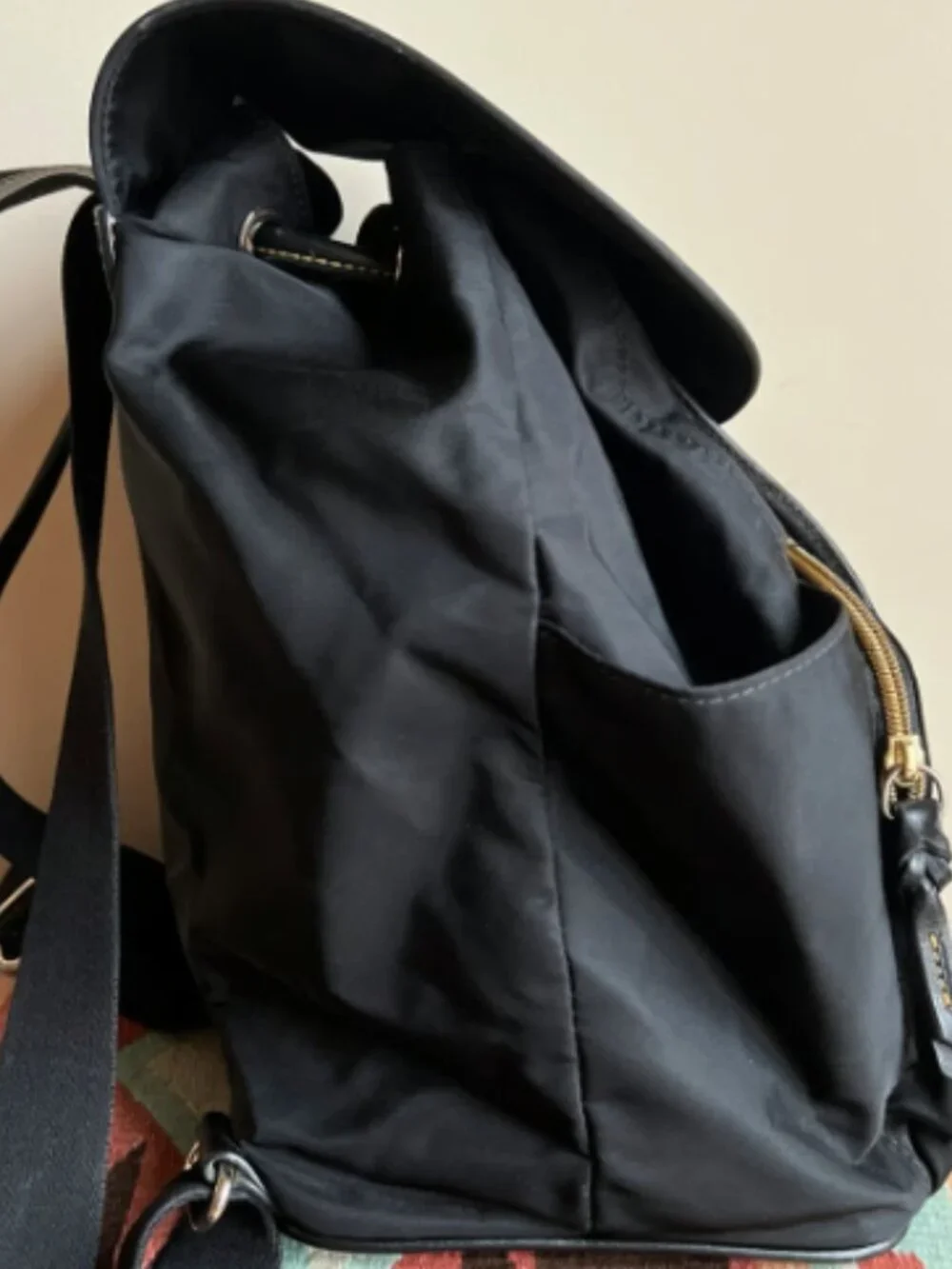 Dooney & Bourke Dooney and Bourke Black Nylon and Leather Backpack J16087327